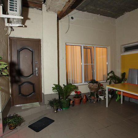 Guest House Esma Suchumi Zewnętrze zdjęcie