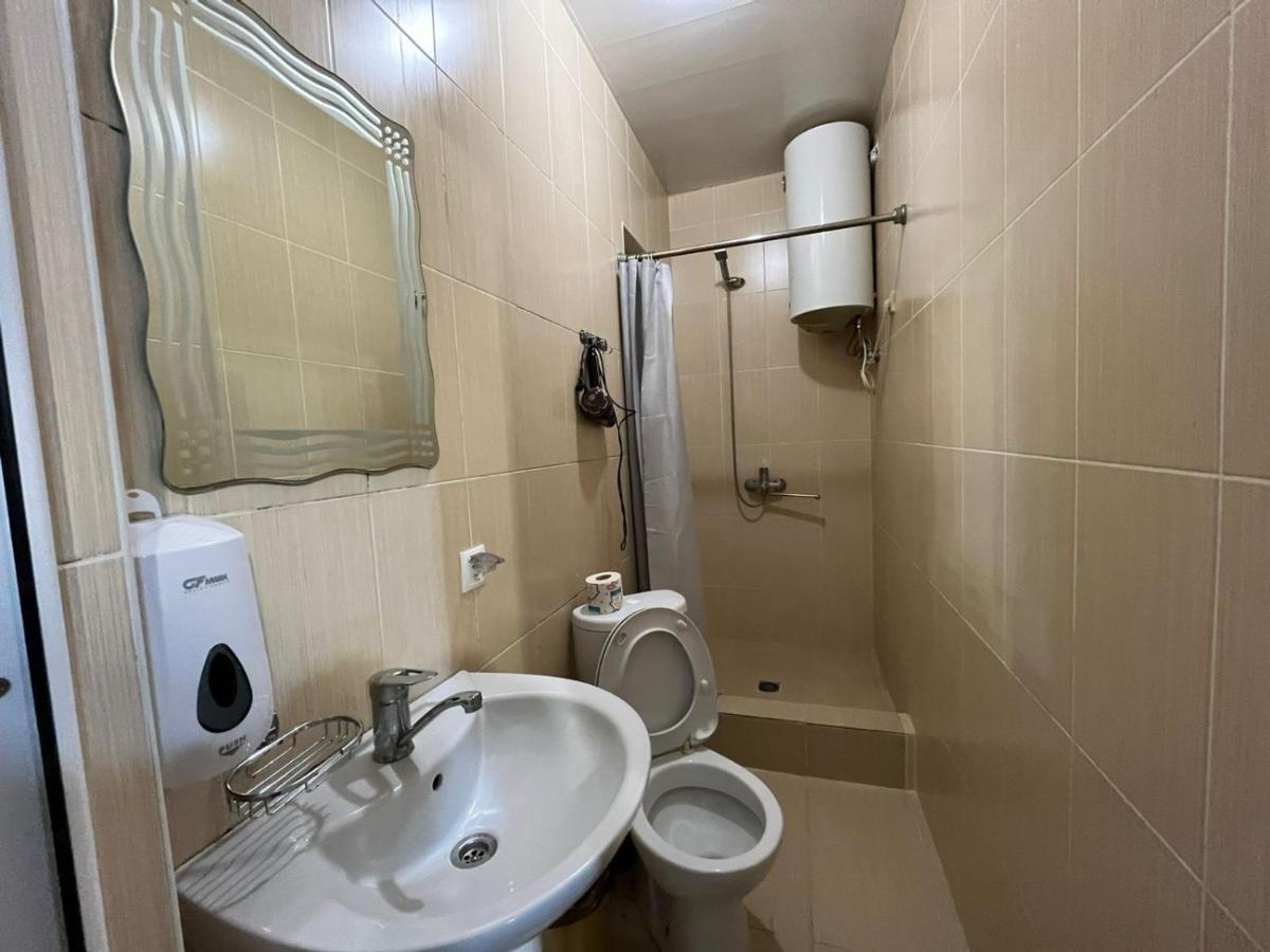 Guest House Esma Suchumi Zewnętrze zdjęcie