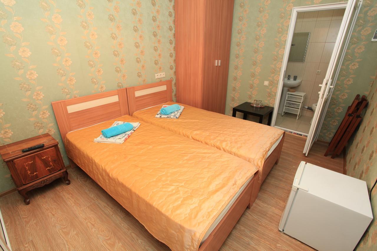 Guest House Esma Suchumi Zewnętrze zdjęcie