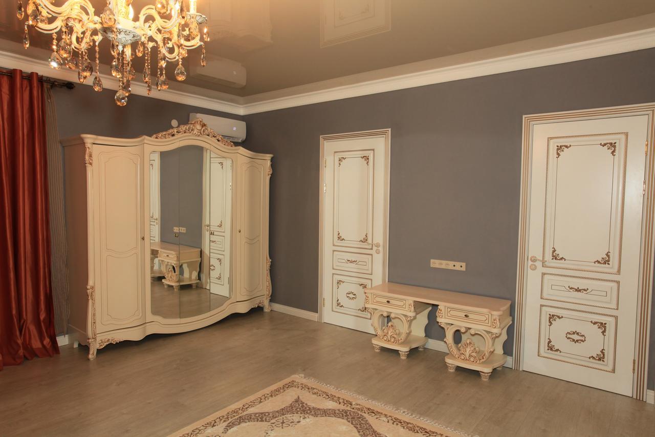 Guest House Esma Suchumi Zewnętrze zdjęcie