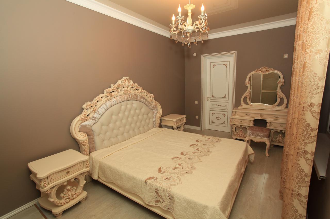 Guest House Esma Suchumi Zewnętrze zdjęcie